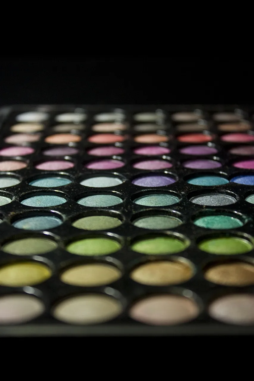 Christmas Countdown: NYX Cosmetics Review & Giveaway