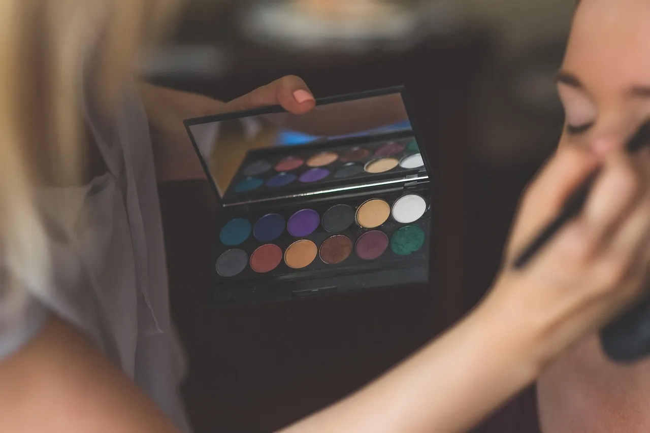 Guest Post: Fresh Spring Beauty Essentials