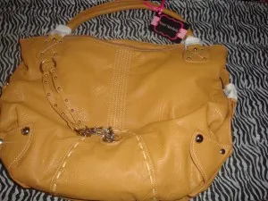 Closed Giveaway: Sassy Satchels Product Review and Giveaway